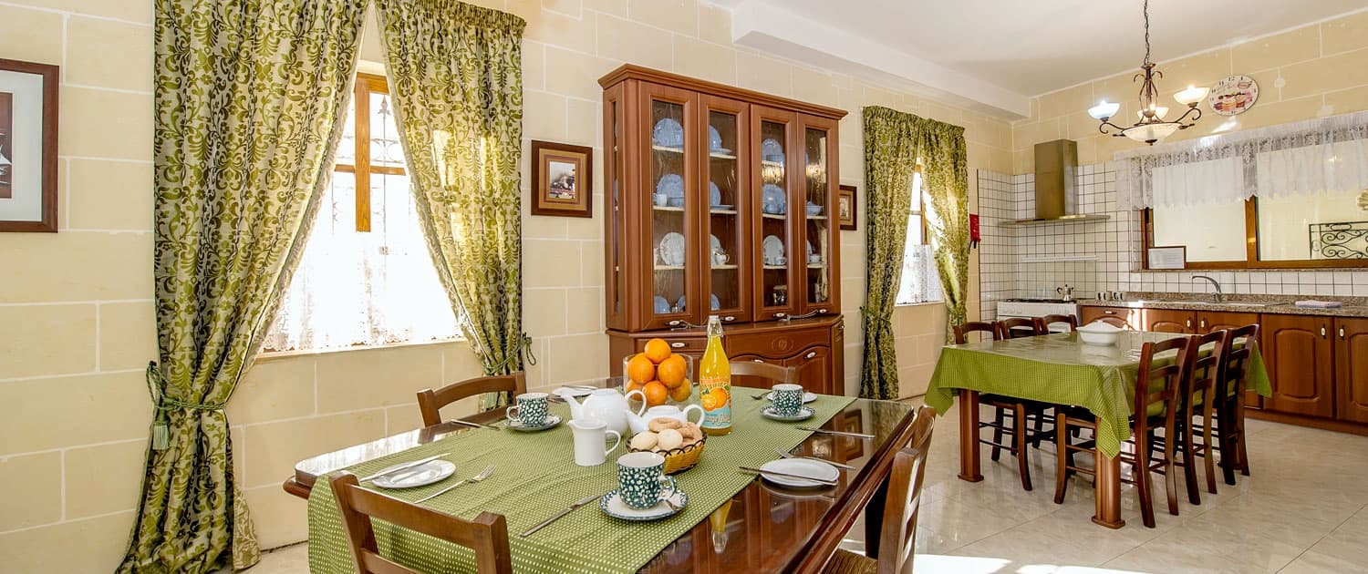 Bedroom with stone walls, Ta' Joseph Terrace House